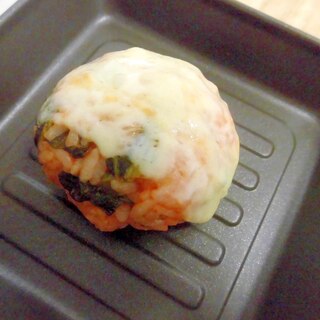 長野県　野沢菜のケチャップチーズおにぎり